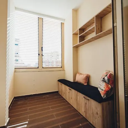 Luxury At Myslym Shyri Apartamento